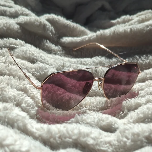 Diff Eyewear Gold Frame Sunglasses with Purple Lenses - Picture 2 of 2